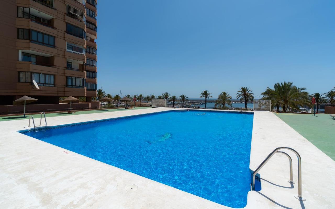 Sur Suites Palmeras 8 Фуeнхирола Екстериор снимка